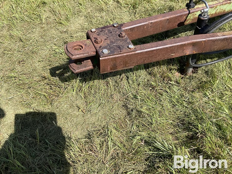 john-deere-230-image-9