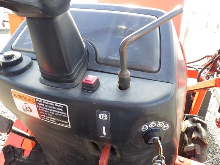 2005-kubota-b7510-image-23