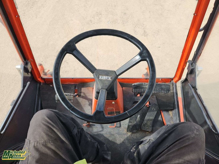 kubota-f2000-image-8
