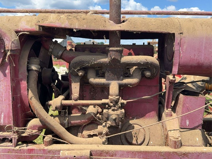 farmall-f-20-image-49