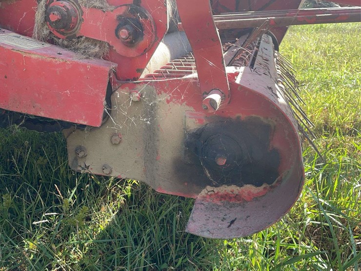 massey-ferguson-560-image-27