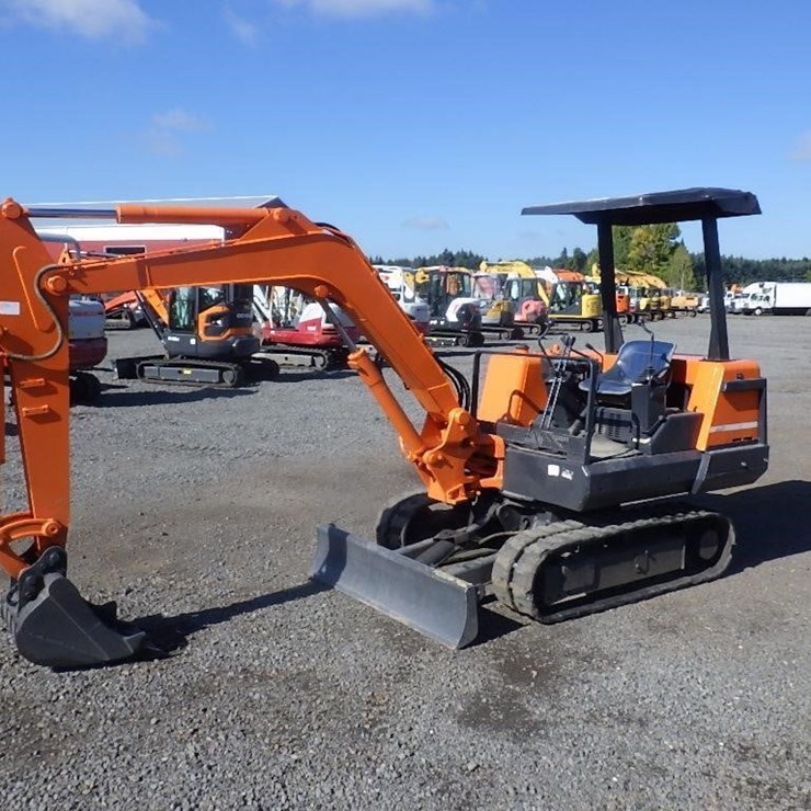 KUBOTA KX026
