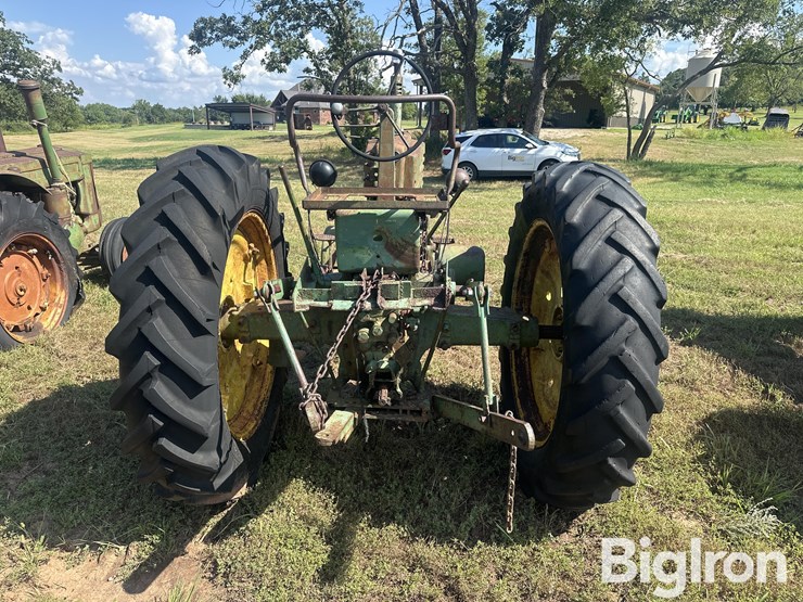 john-deere-b-image-6