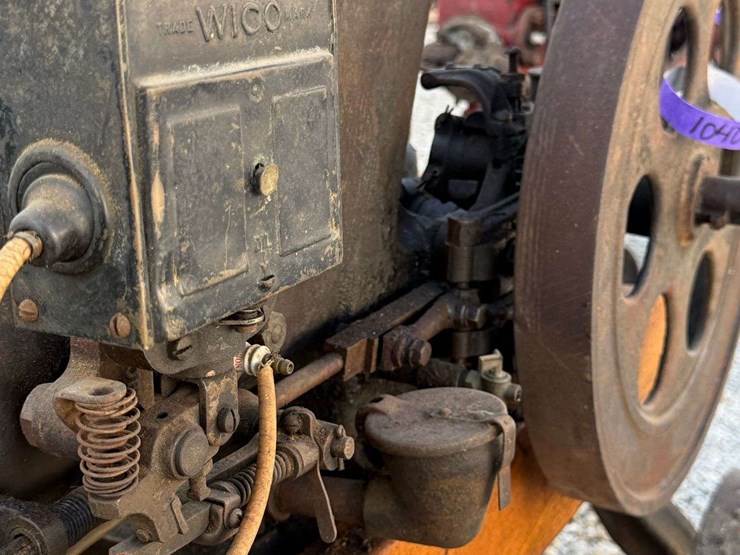 2-hp-stover-hit-and-miss-engine-image-17