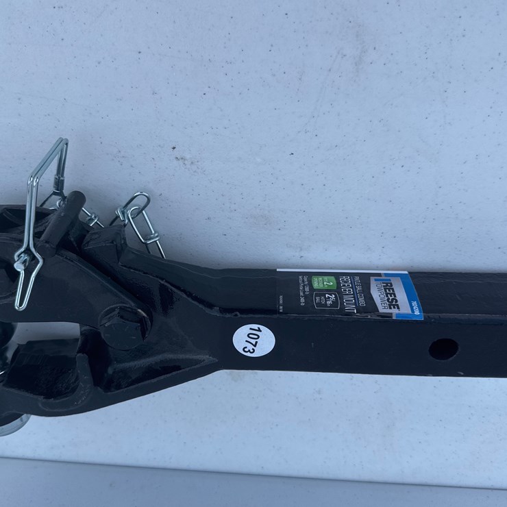 #1073 • Reese Pintle Hitch