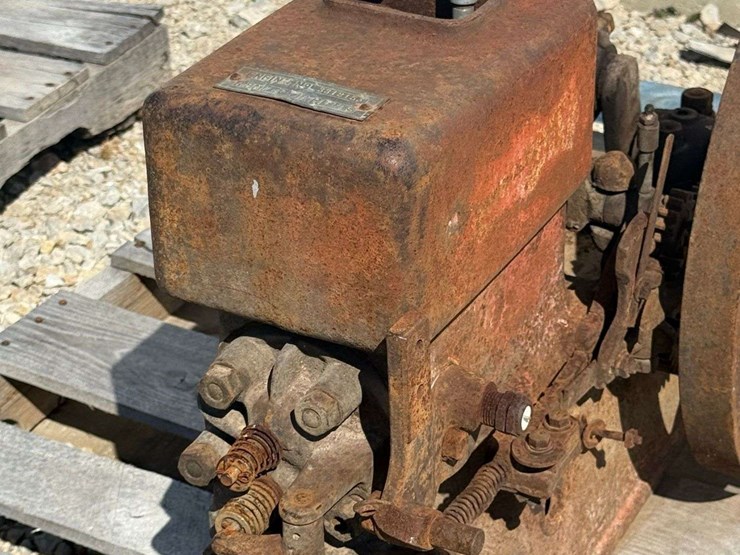economy-hit-&-miss-gas-engine-image-15