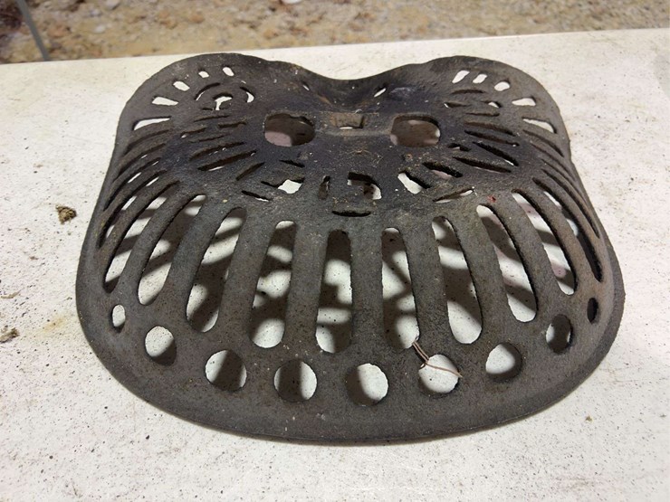 (2)-cast-iron-seats-image-11