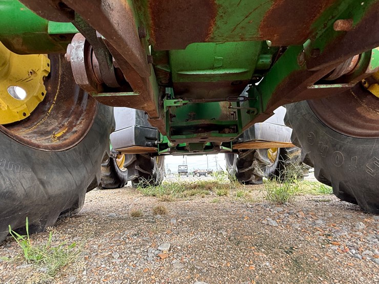 2005-john-deere-9220-image-44
