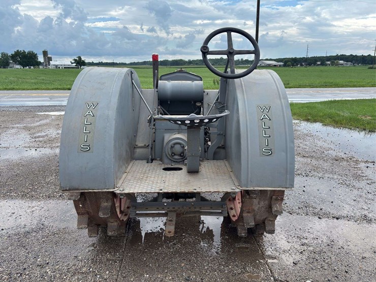 wallis-20-30-tractor-image-4