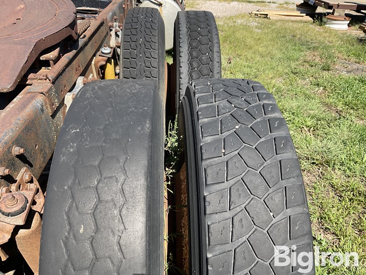 1992-cummins-855-image-20