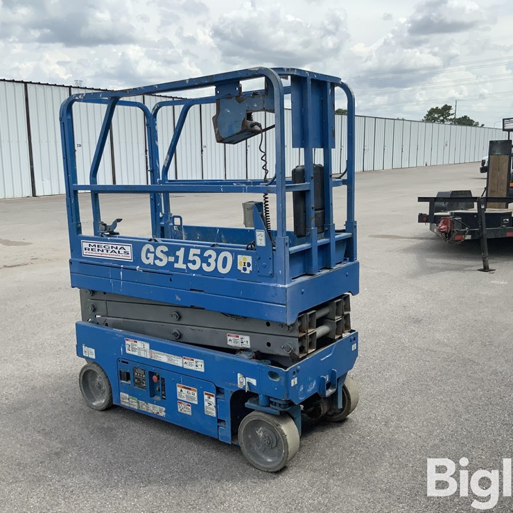 2012 GENIE GS1530