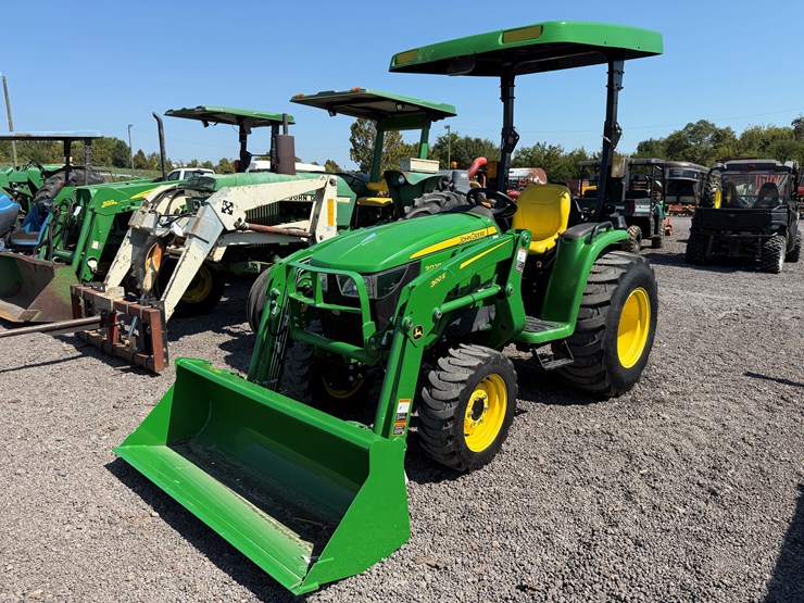 john-deere-3025e-image-1