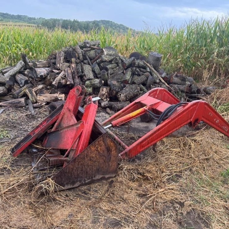 Massey Ferguson Loader