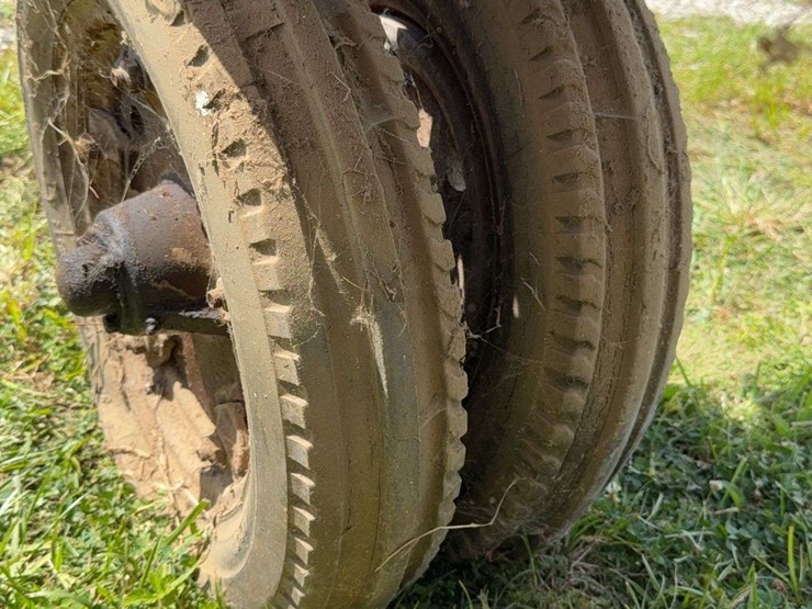 farmall-f-12-image-30