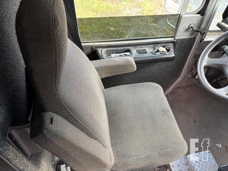 ldv-step-van-tool-truck-image-7
