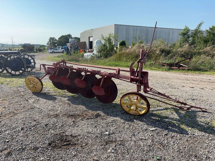 minneapolis-moline-disc-plow-image-7