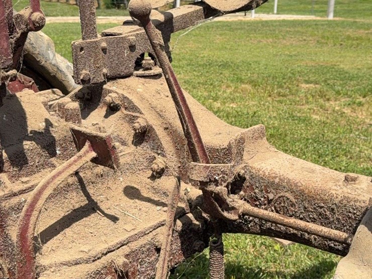 farmall-f-20-image-75