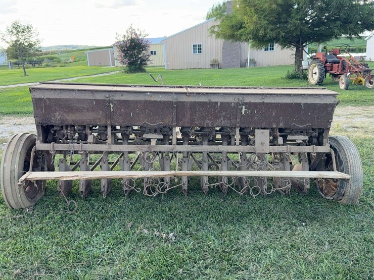 8ft-grain-drill-image-3