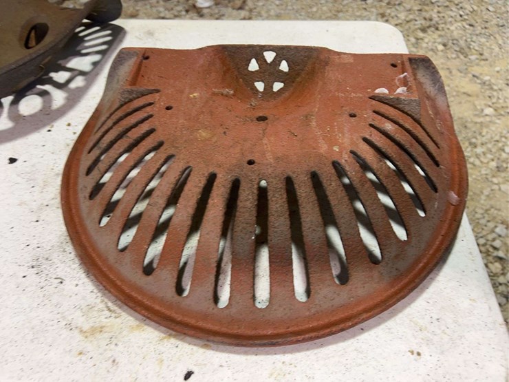 (3)-cast-iron-seats-image-6