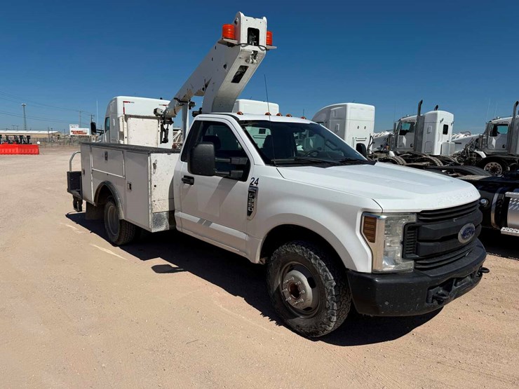 2019-ford-f350-image-2