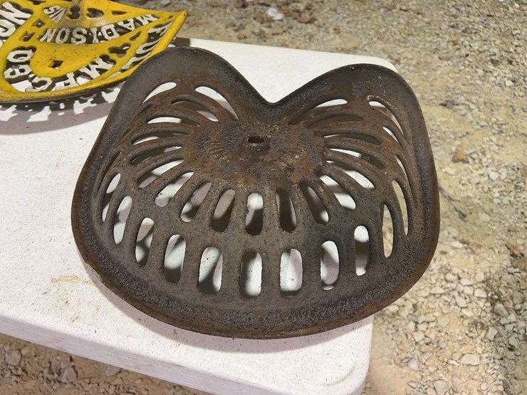 (3)-cast-iron-seats-image-6