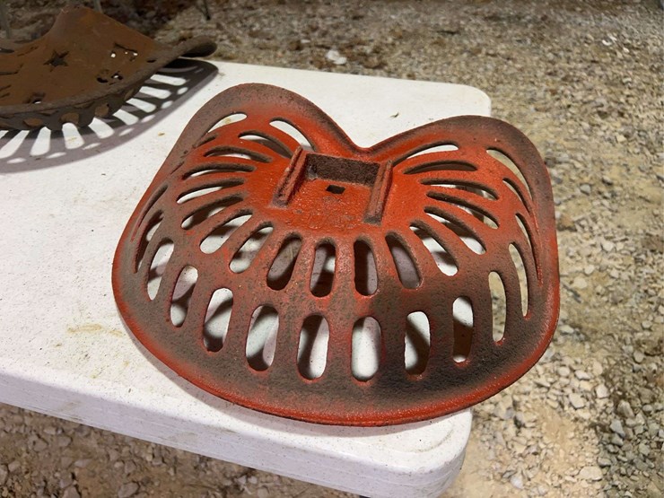 (3)-cast-iron-seats-image-6