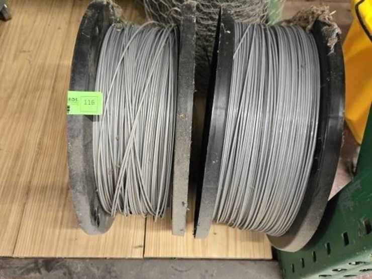 wire-fencing-and-2-rolls-of-wire-image-2