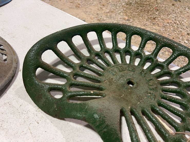 (3)-cast-iron-seats-image-14