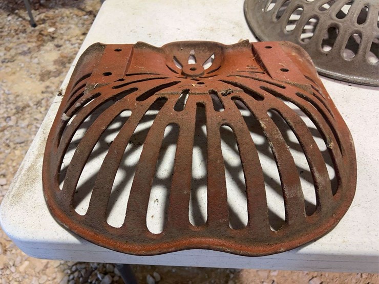 (3)-cast-iron-seats-image-15