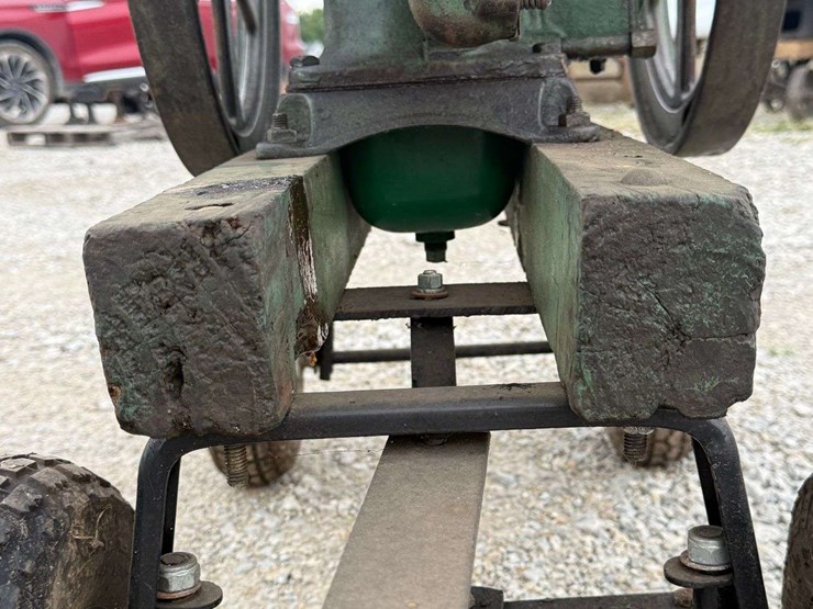 john-deere-1½-hp-type-e-hit-and-miss-engine-image-27