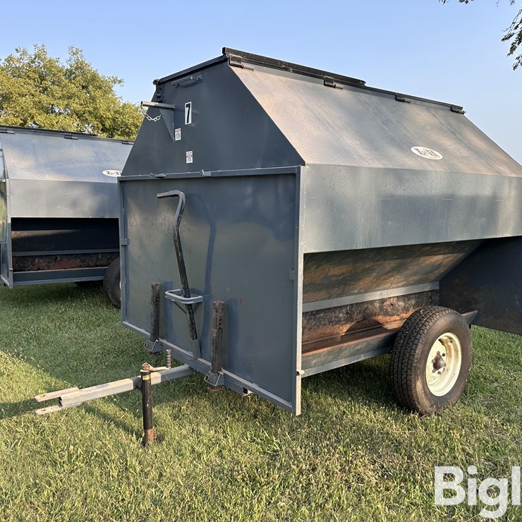 L-H 8’ X 7’ Creep Feeder