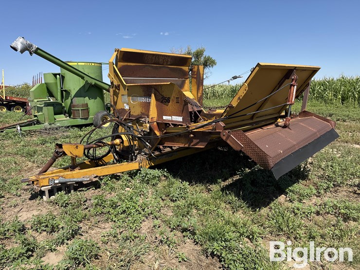 haybuster-256-plus-ii-image-1