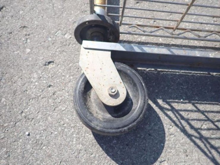 qty-of-(3)-metal-racks-image-16