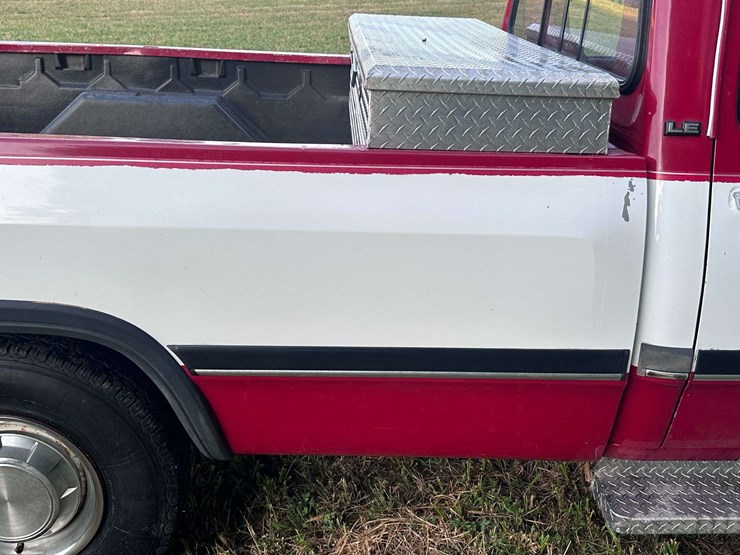 1991-dodge-d250-image-25