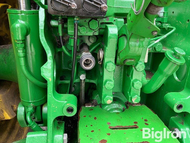 1997-john-deere-8200-image-18