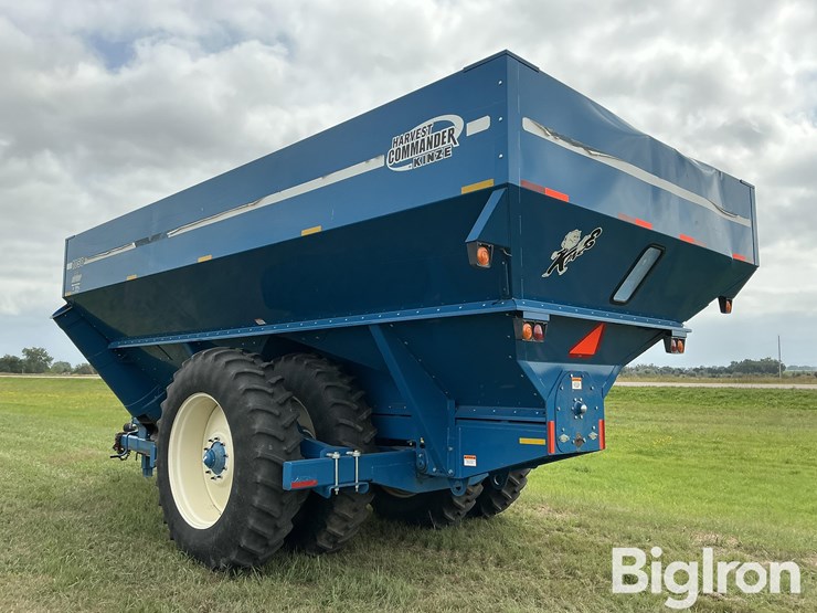 kinze-1050-image-7