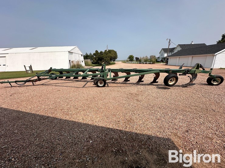 baker-12-16”-12-bottom-land-plow-image-8