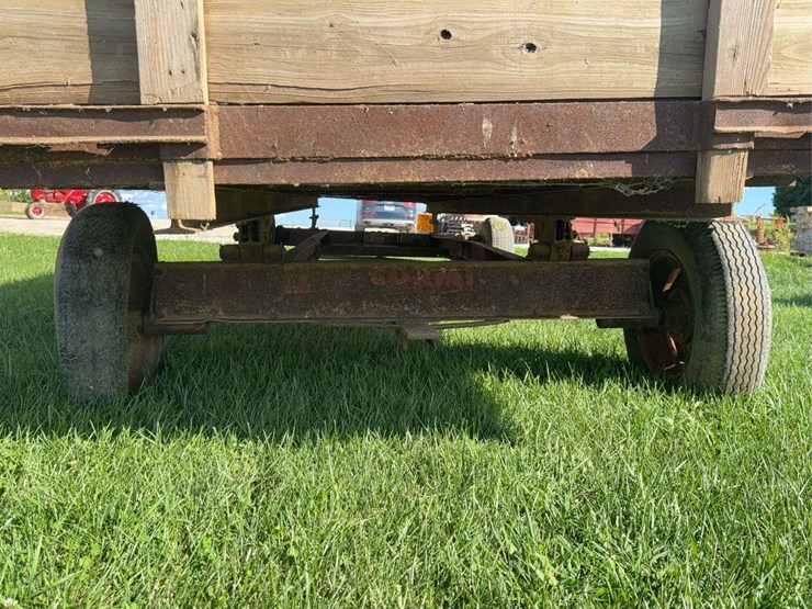 hay-wagon-image-21