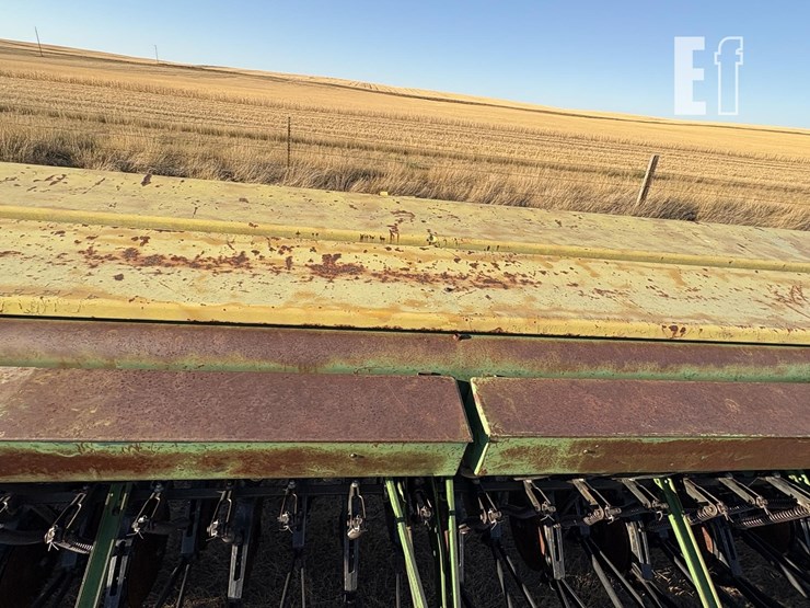 john-deere-8300-image-13