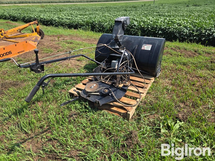 john-deere-318-image-5