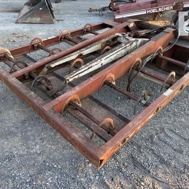 HOELSCHER 100 SQUARE BALE GRAPPLE