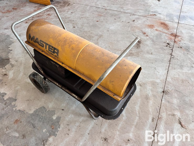 master-110,000-btu-kerosene-heater-image-8