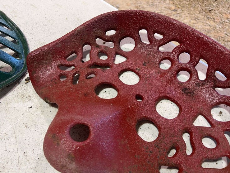 (3)-cast-iron-seats-image-13