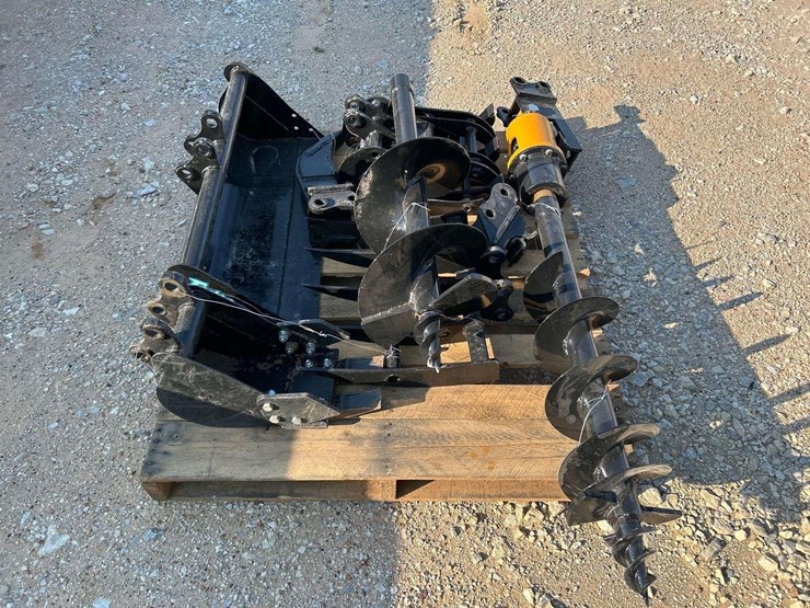 pallet-of-miscellaneous-mini-excavator-attachments-image-1
