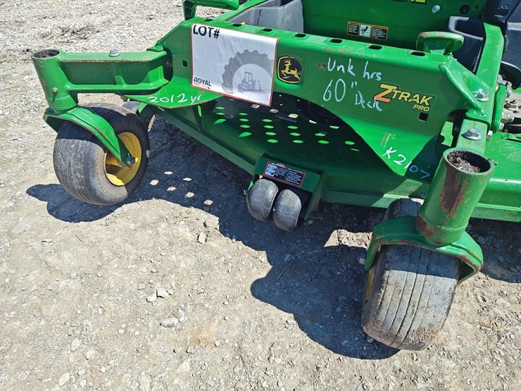 2012-john-deere-z925a-image-8