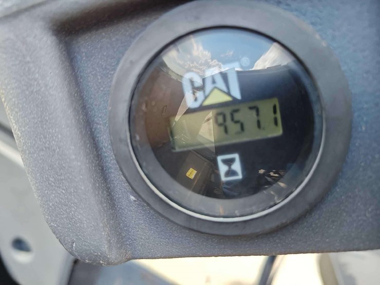 2013-caterpillar-ap-500e-image-7