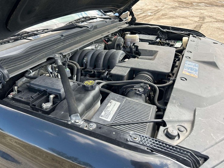 2017-chevrolet-tahoe-image-9