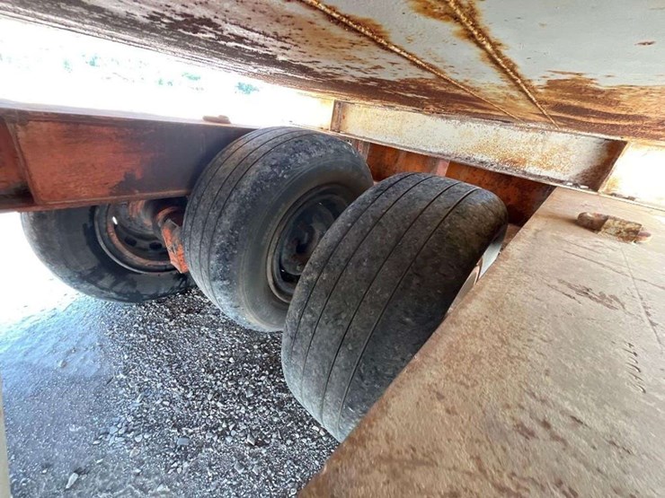 miller-and-smith-pnr-1000-pull-behind-proof-roller-trailer-image-8