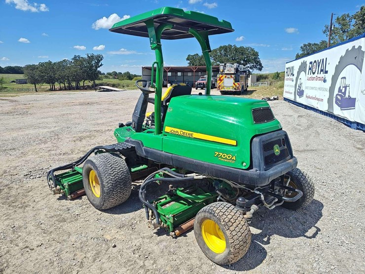 2015-john-deere-7700a-image-3