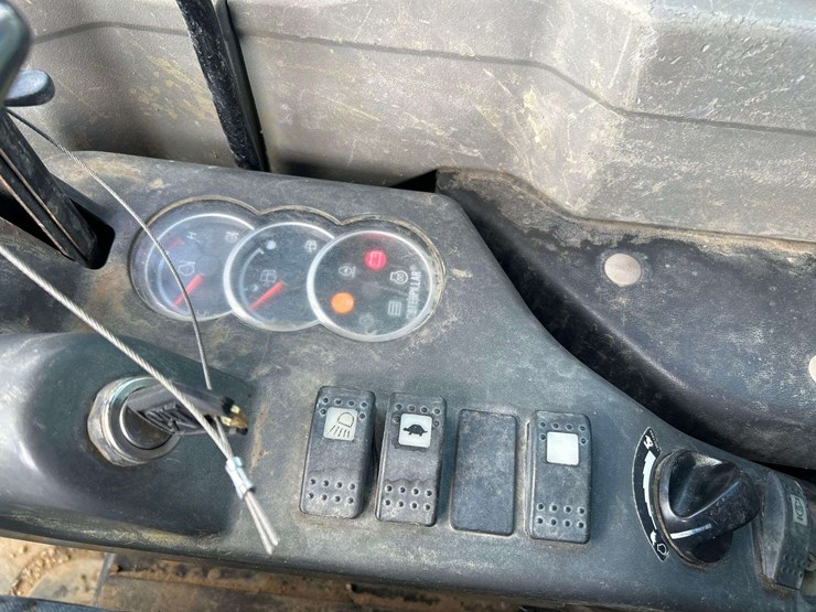 2008-caterpillar-303.5c-image-11